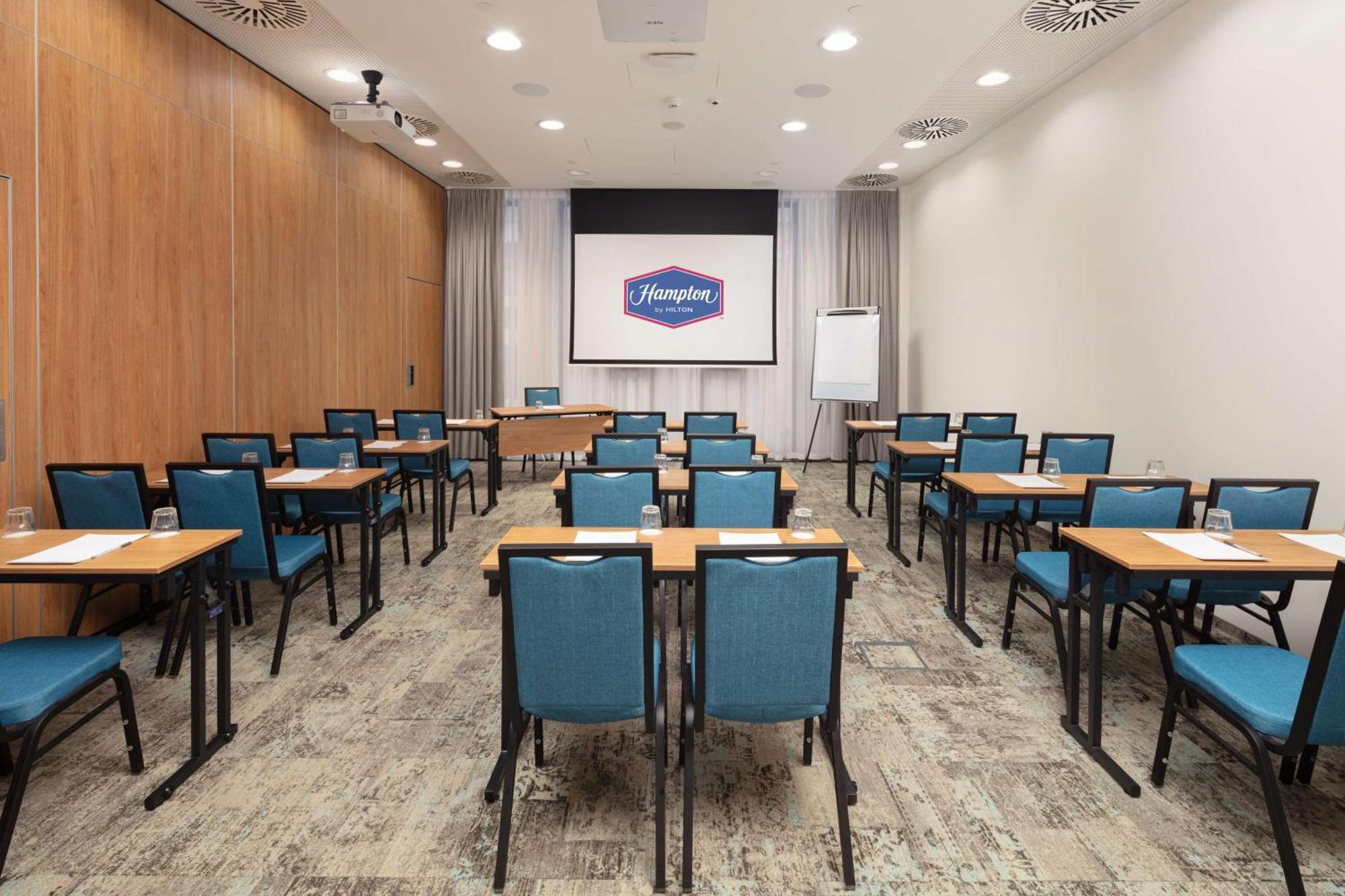 Hampton By Hilton Lodz City Center Kültér fotó