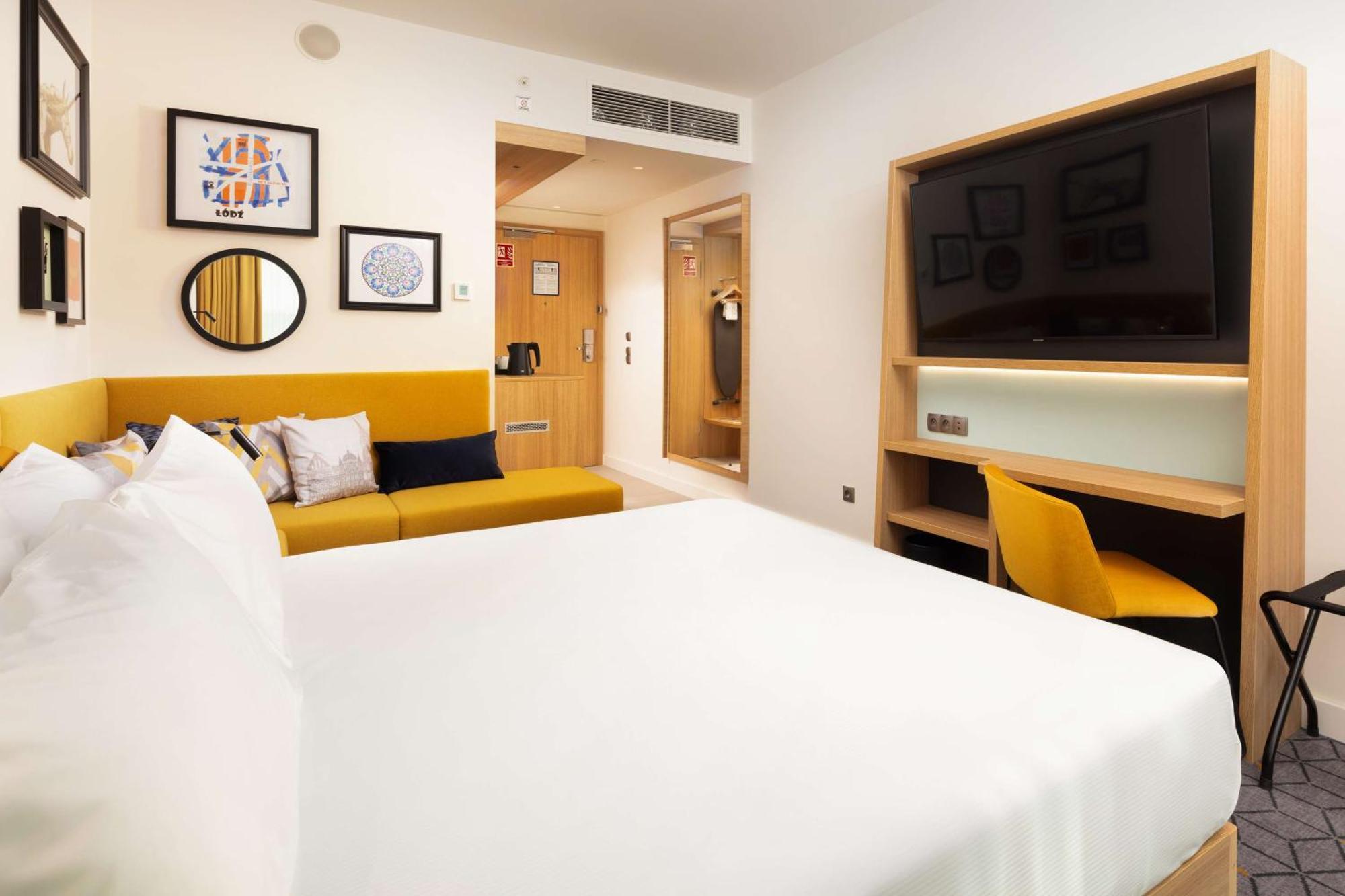 Hampton By Hilton Lodz City Center Kültér fotó